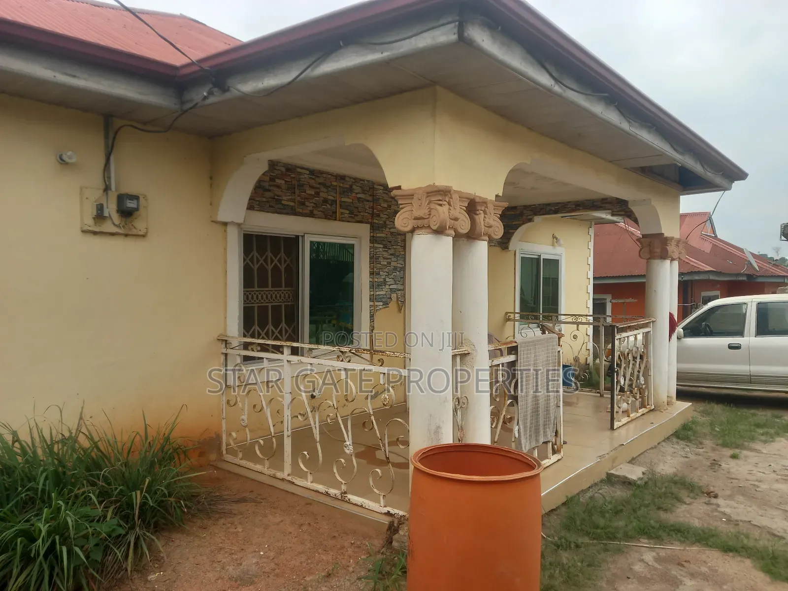 4bdrm House in Abrem Nwamase, Kumasi Metropolitan for sale