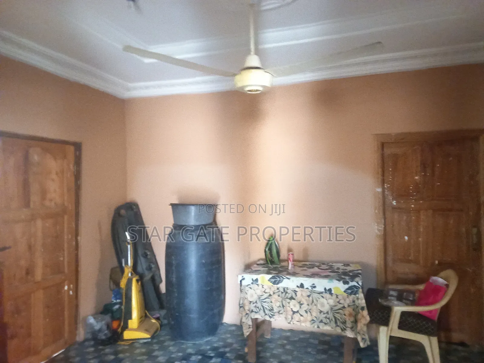 4bdrm House in Abrem Nwamase, Kumasi Metropolitan for sale