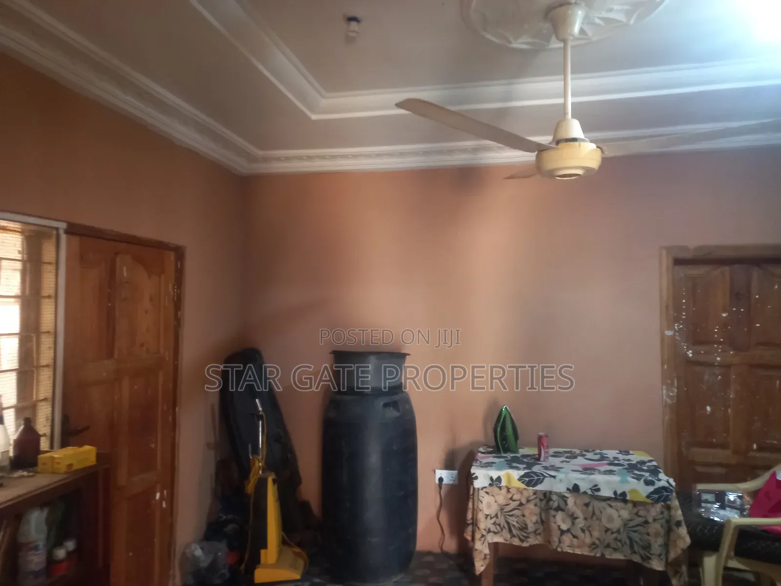 4bdrm House in Abrem Nwamase, Kumasi Metropolitan for sale