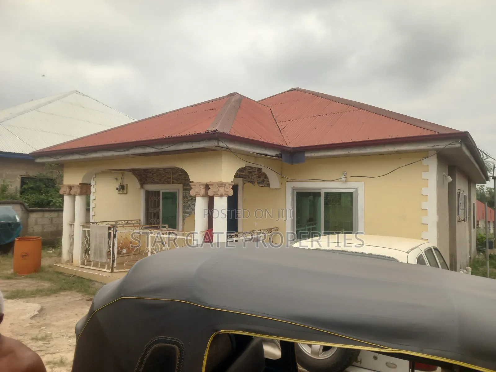 4bdrm House in Abrem Nwamase, Kumasi Metropolitan for sale
