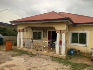 4bdrm House in Kenyasi Nwamase., Kwabre for sale