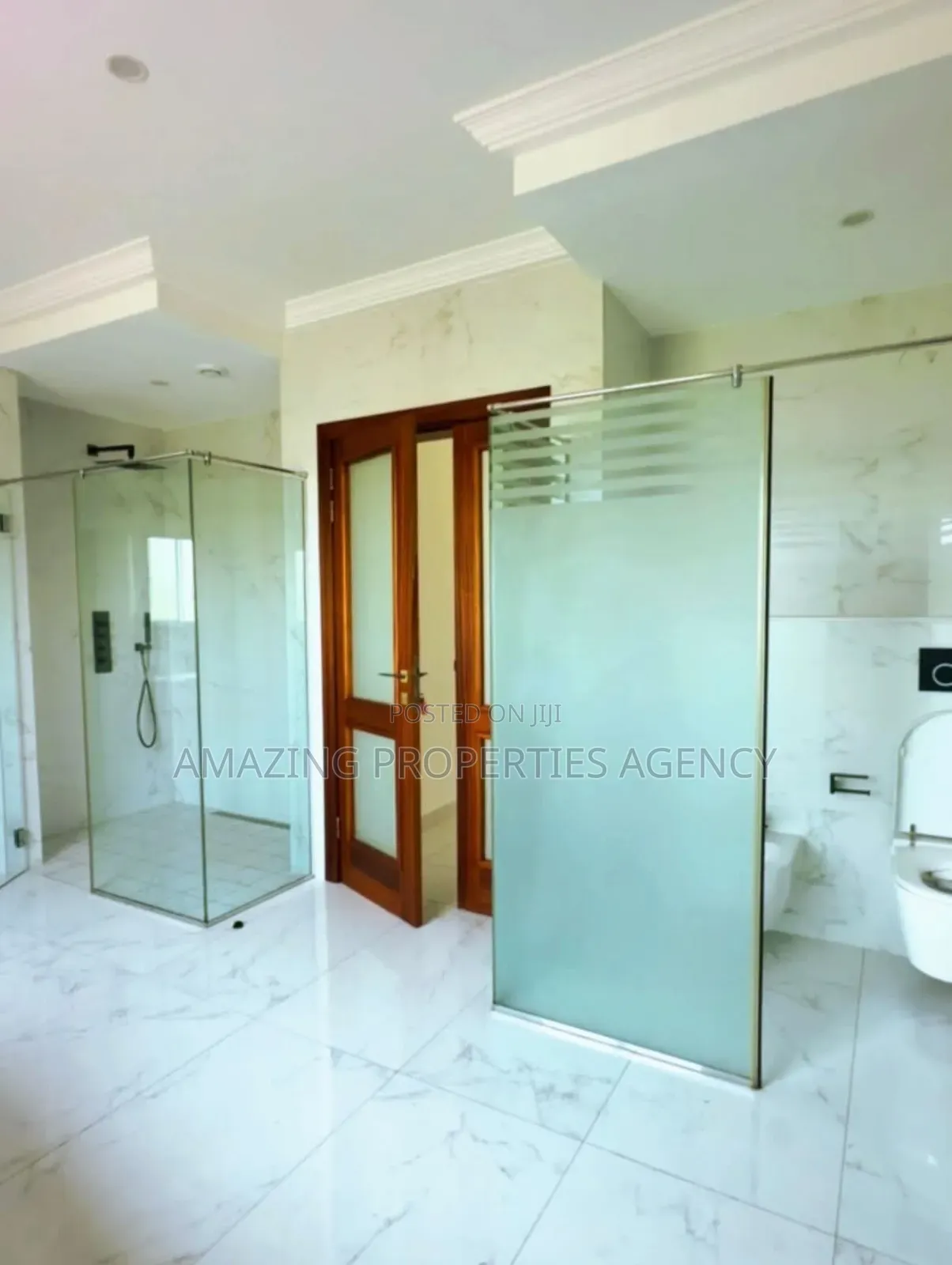 5bdrm House in East Legon Trassaco, A&C Mall Area for sale