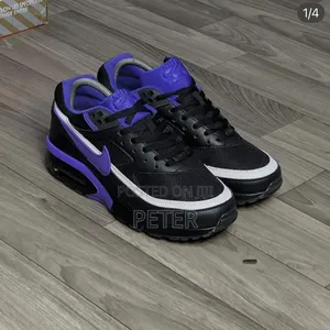 Low-Top Tri-Color Classic