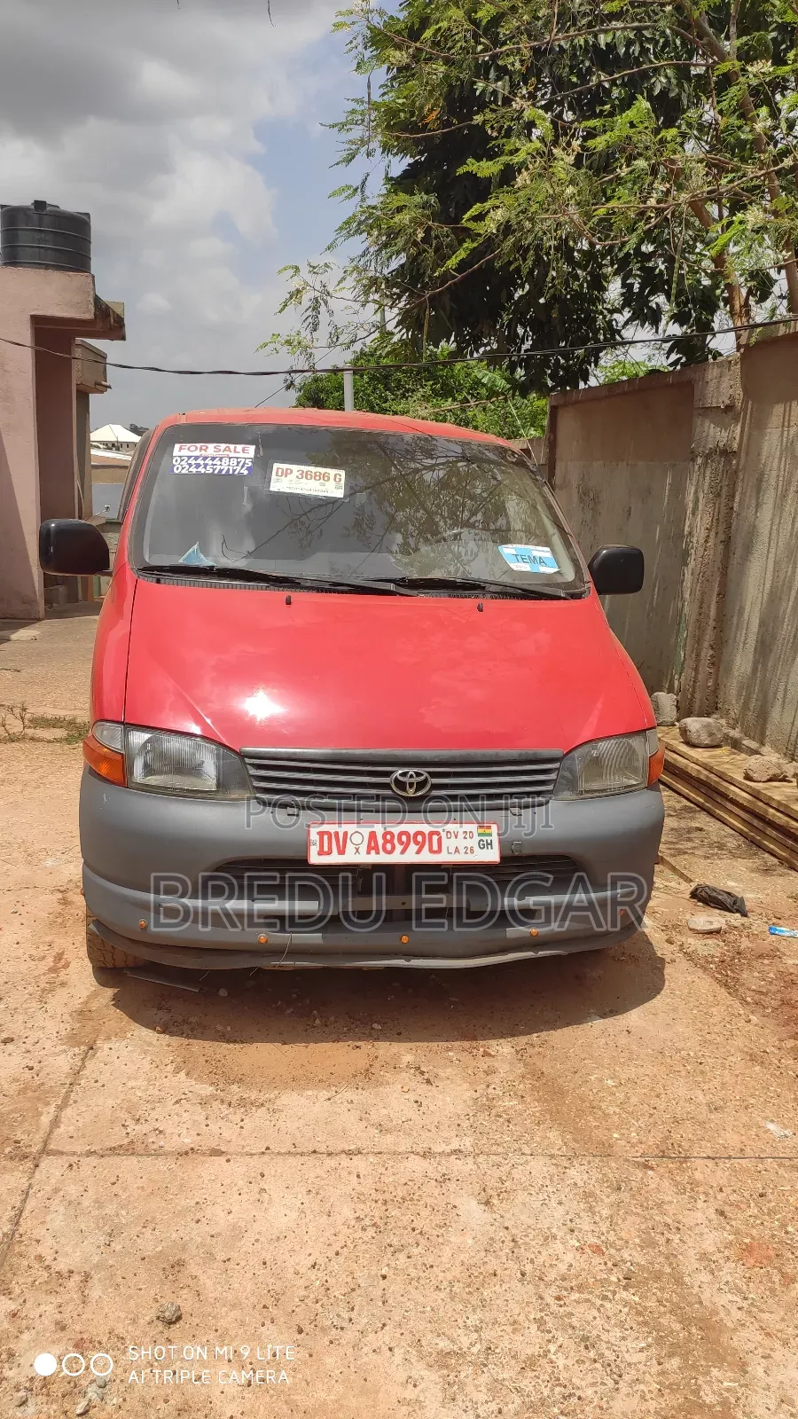 Toyota HiAce 2005 Red