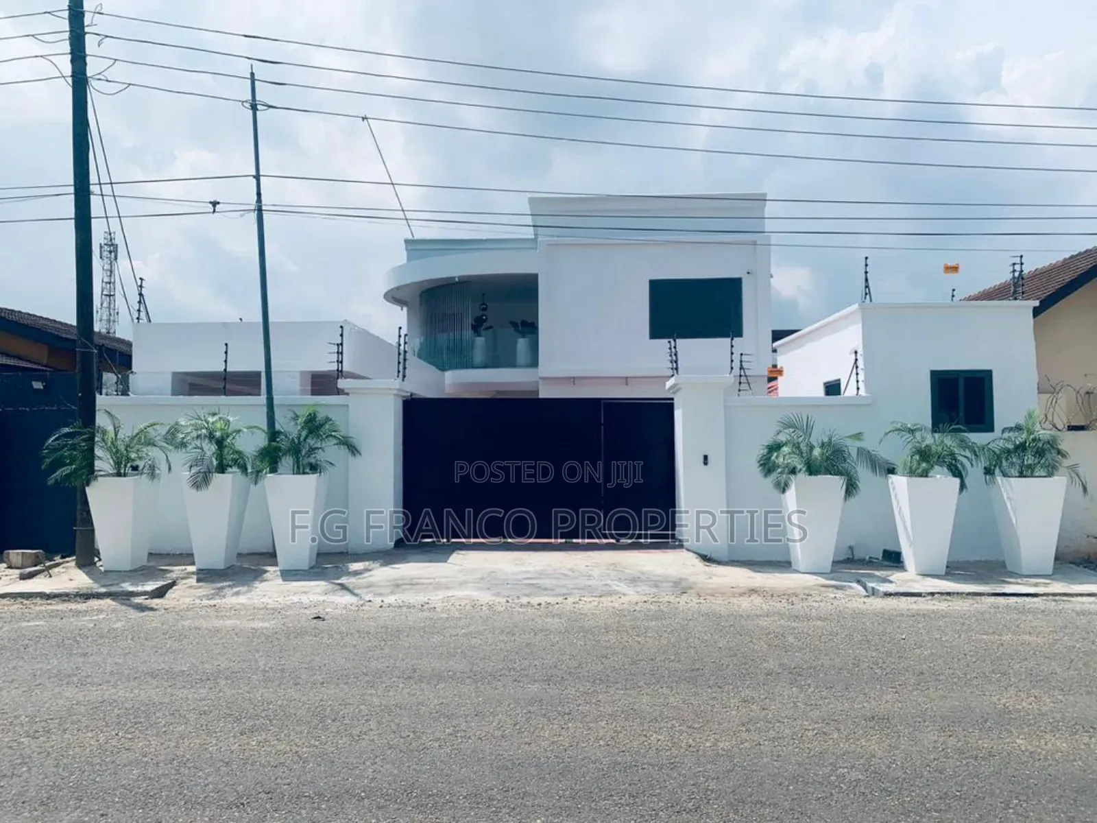 5bdrm House in Kg Franco Properties, East Legon for sale