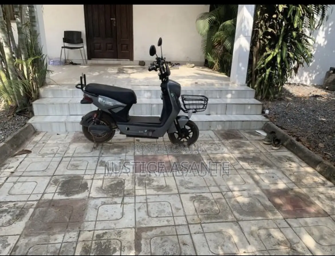 Motorcycle 2025 Gray