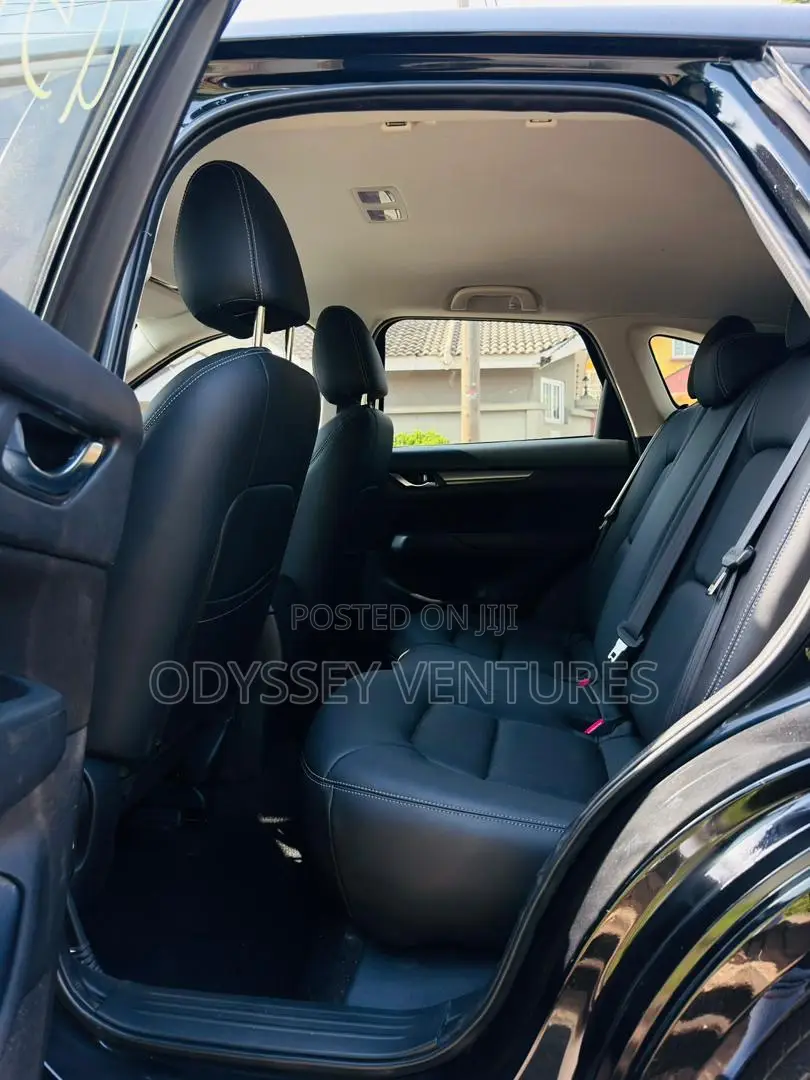 Mazda CX-5 2022 Black
