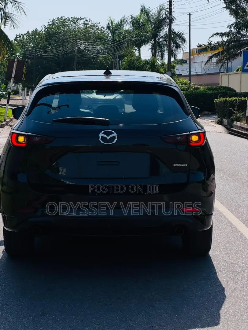 Mazda CX-5 2022 Black
