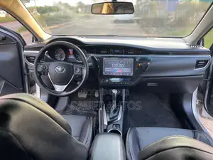Toyota Corolla S Plus 4dr Sedan (1.8L 4cyl CVT) 2014 Silver