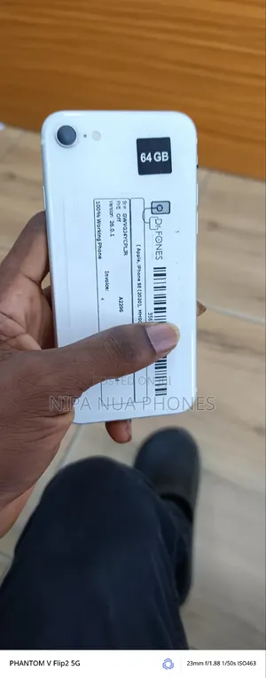 Apple iPhone SE (2020) 64 GB Silver