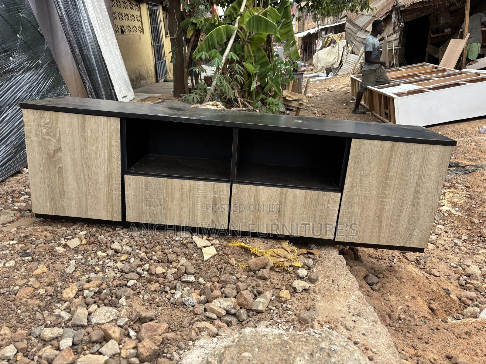 C Chipboard Tv Stand(Cash on Delivery)