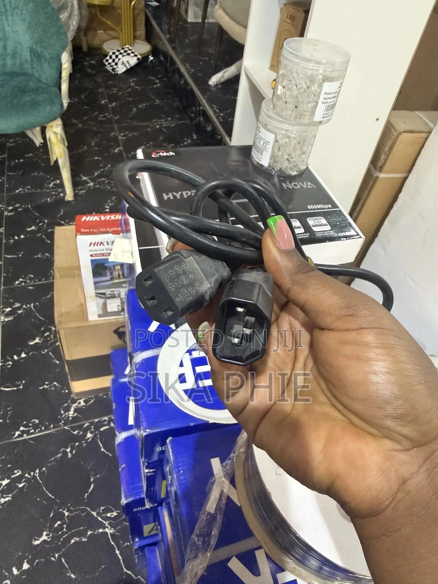 Loop Cable for Ups and Computer
