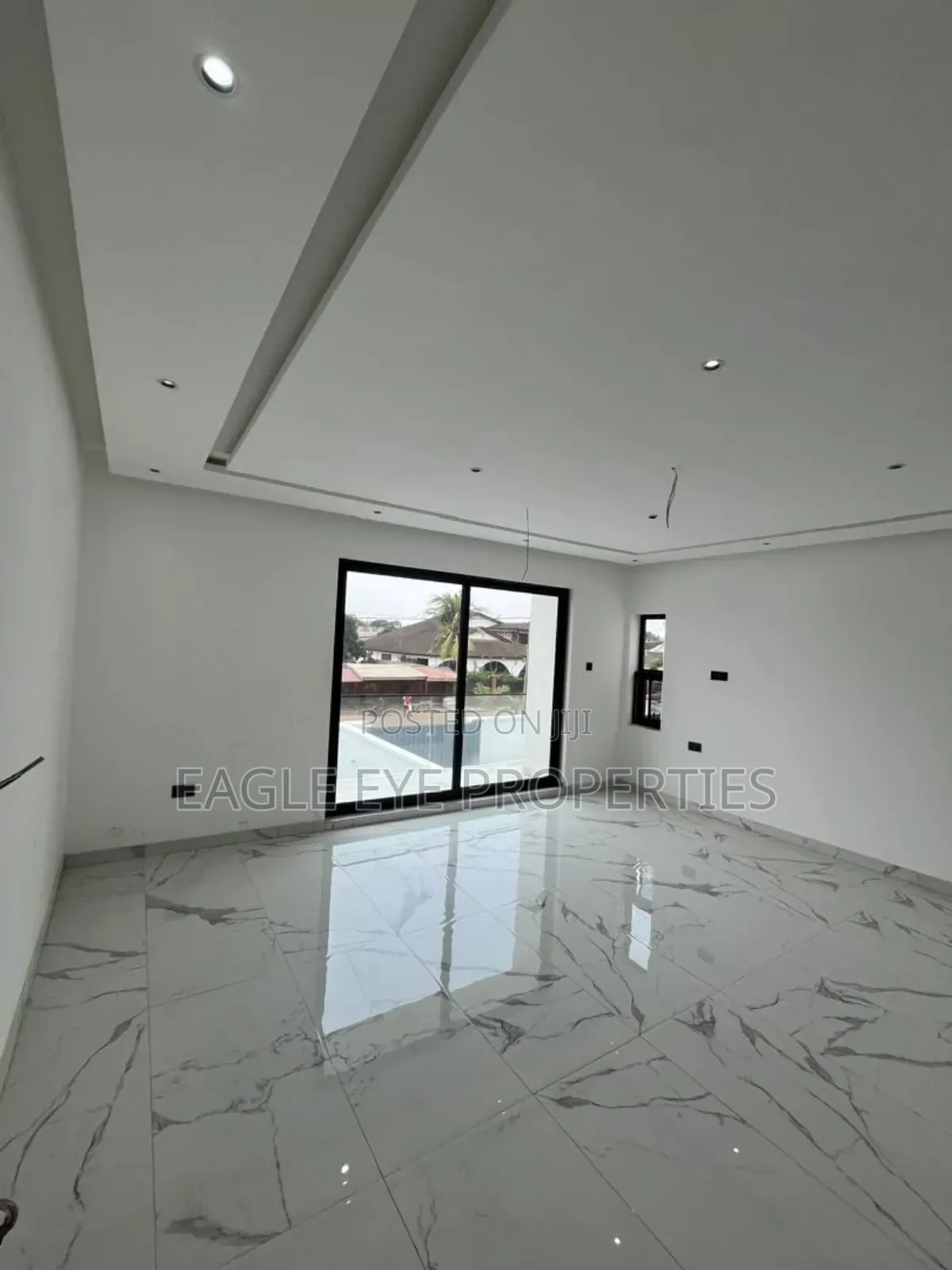 4bdrm House in Nmai-Dzorn for sale