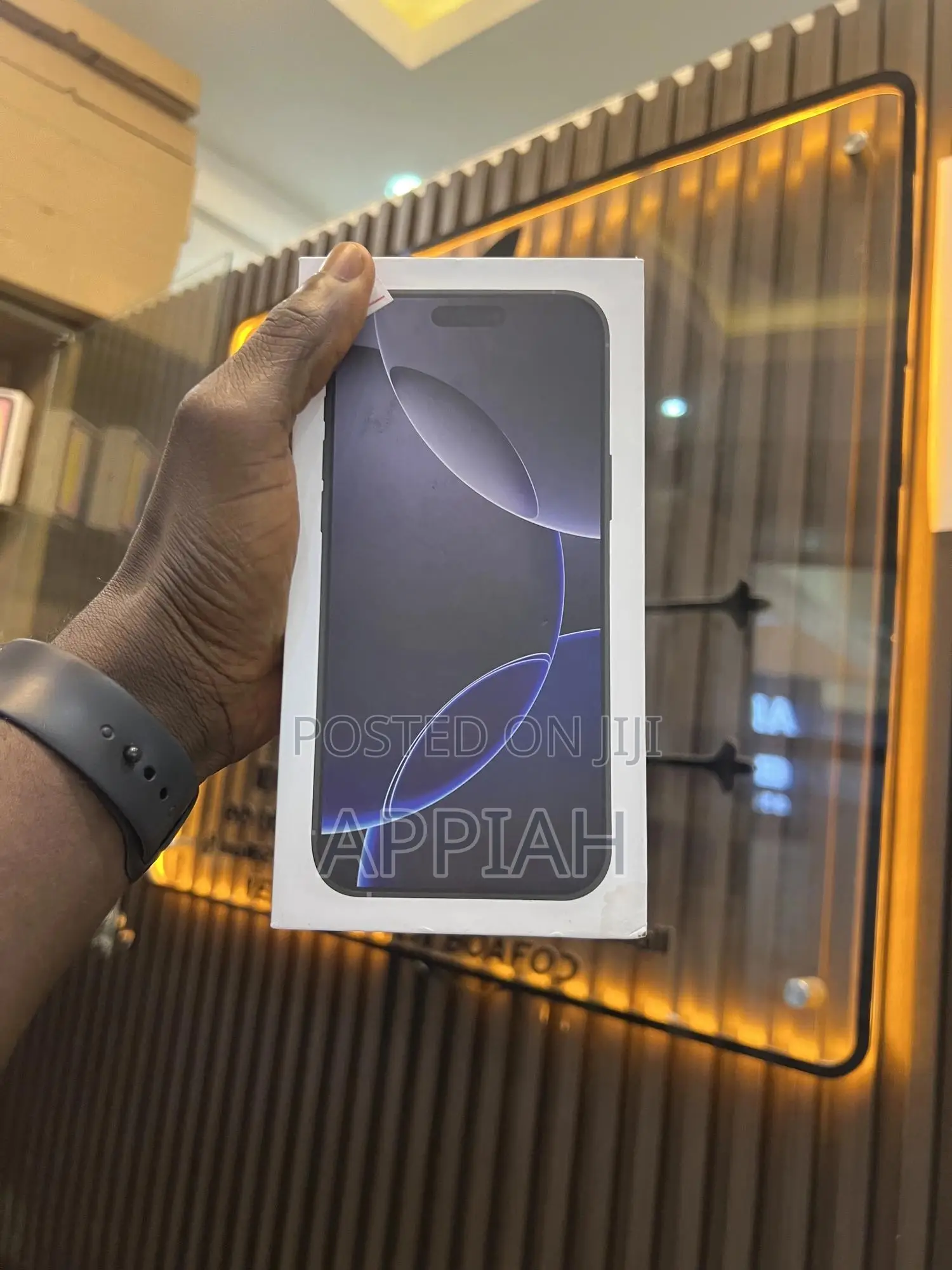 New Apple iPhone 16 Pro Max 256 GB Black