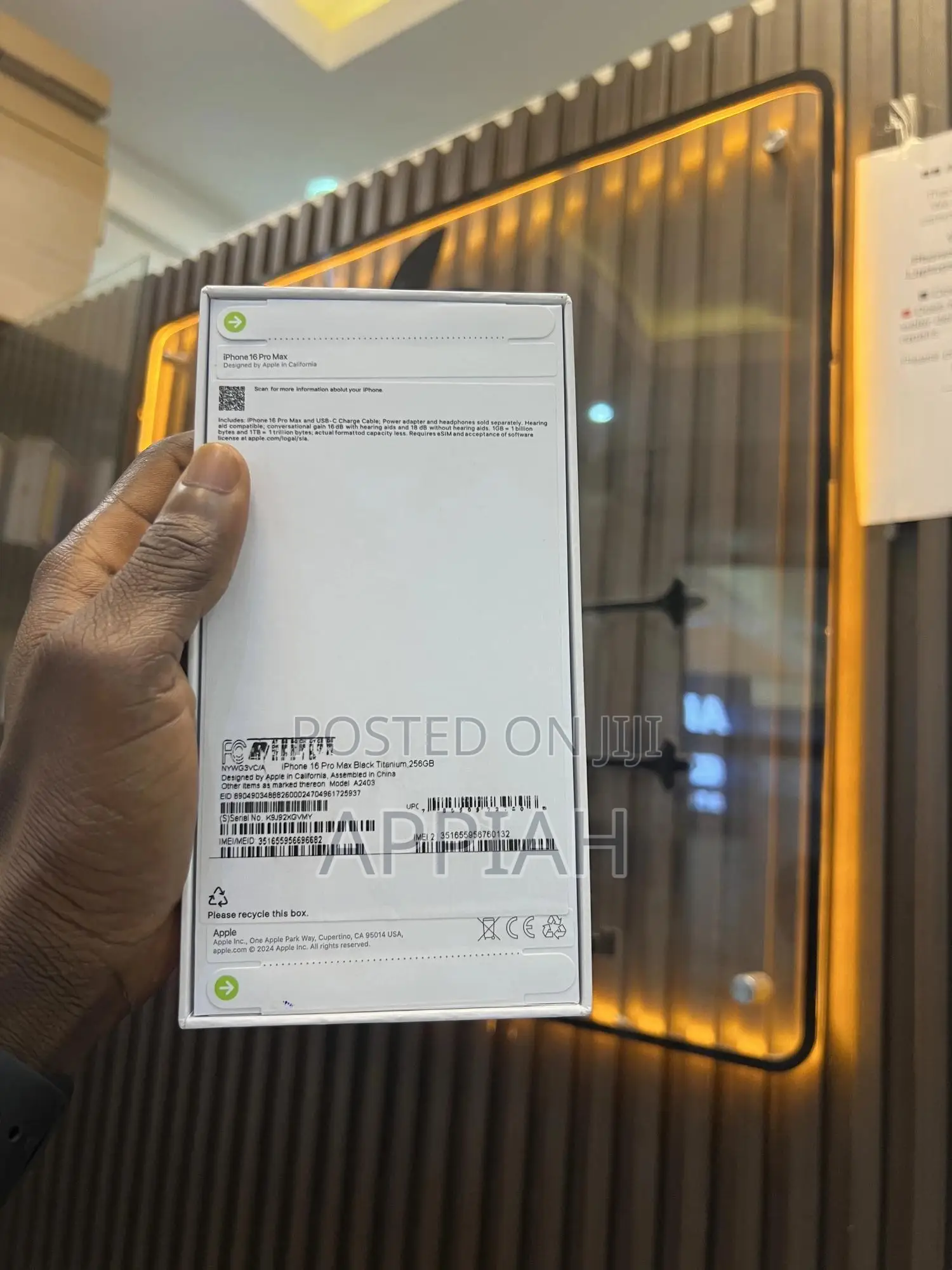 New Apple iPhone 16 Pro Max 256 GB Black