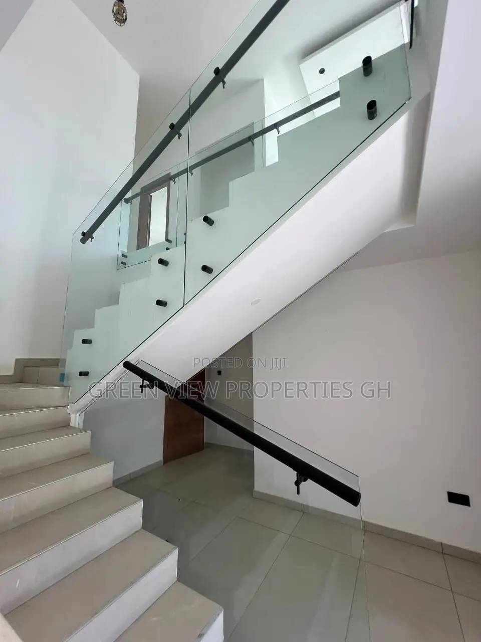 4bdrm Duplex in East Legon for rent