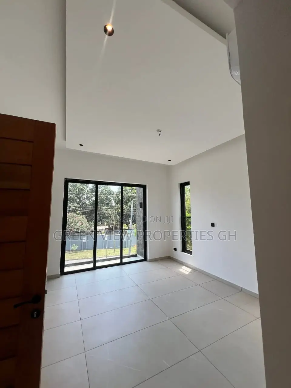 4bdrm Duplex in East Legon for rent