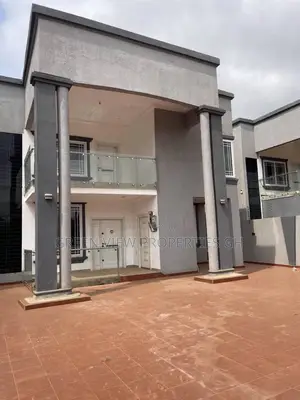 4bdrm Duplex in Lake Side Estate for rent