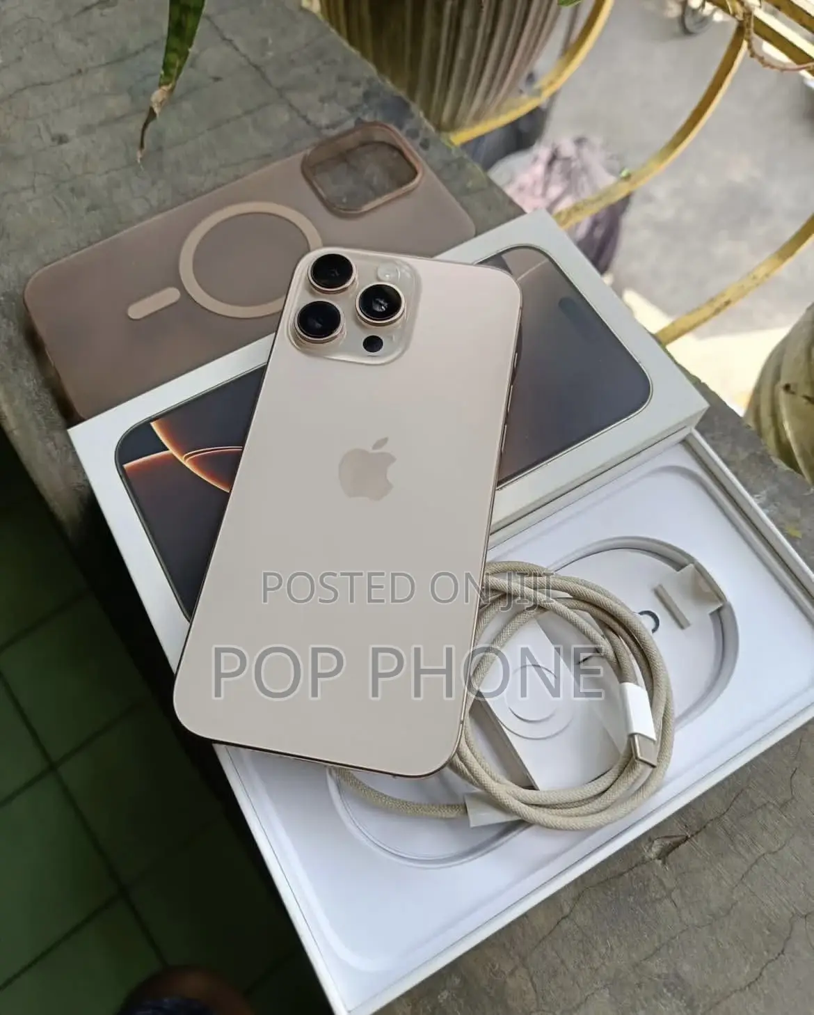 Apple iPhone 16 Pro Max 256 GB Gold