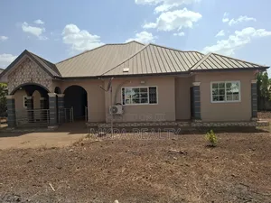 6bdrm House in Mkpa Realty, Tamale Municipal for rent