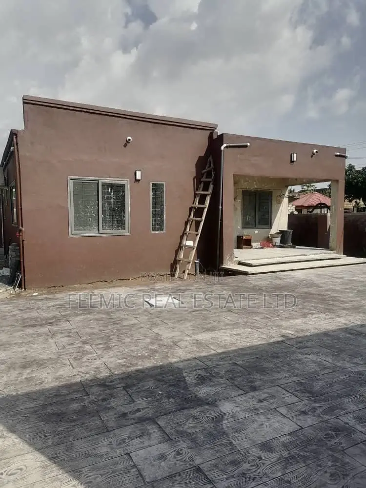 3bdrm House in Felmic Real Estate, Amasaman for sale