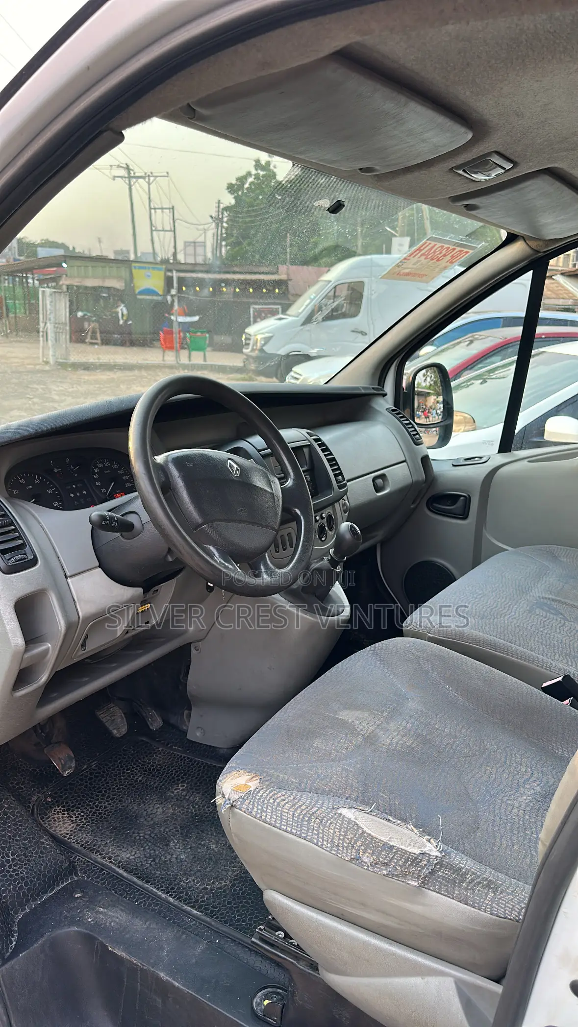 Renault Traffic 2012 White