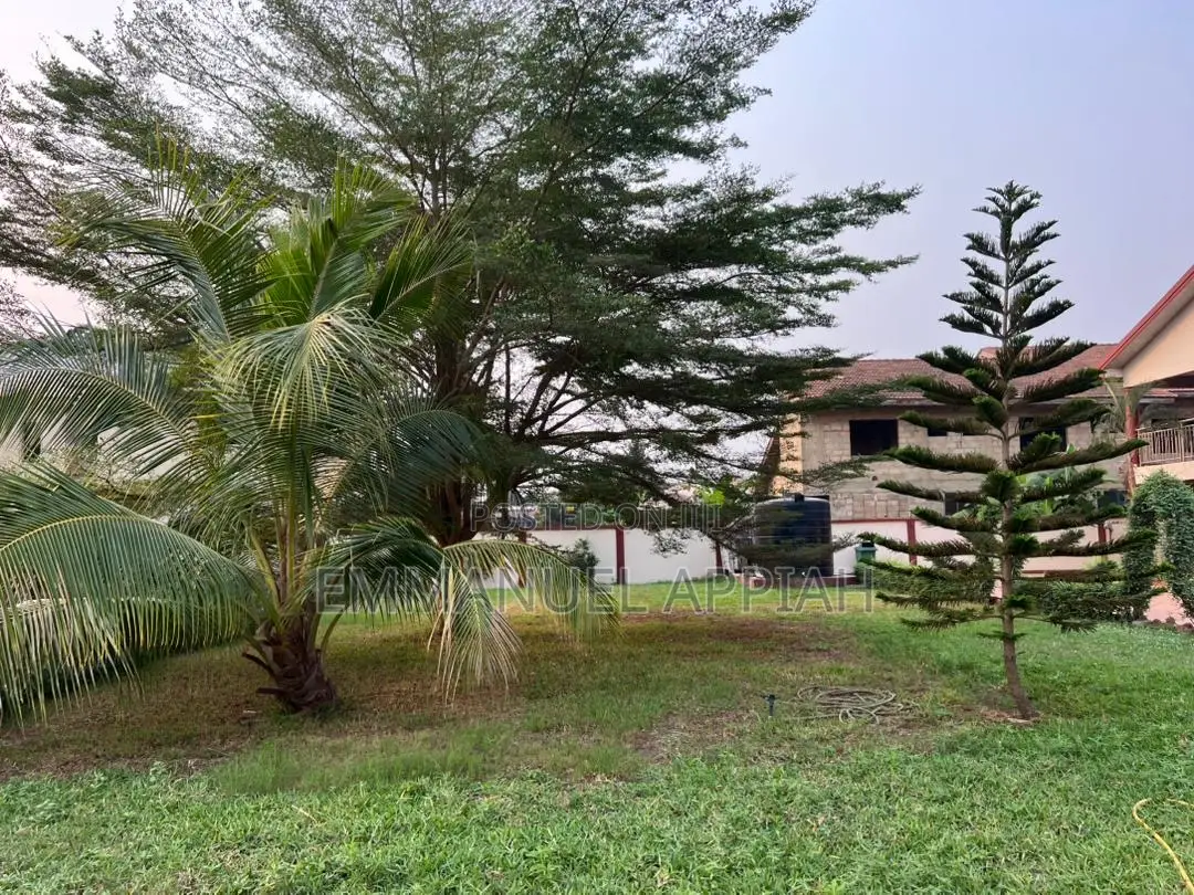 5bdrm House in Weija- Scc, Accra Metropolitan for sale