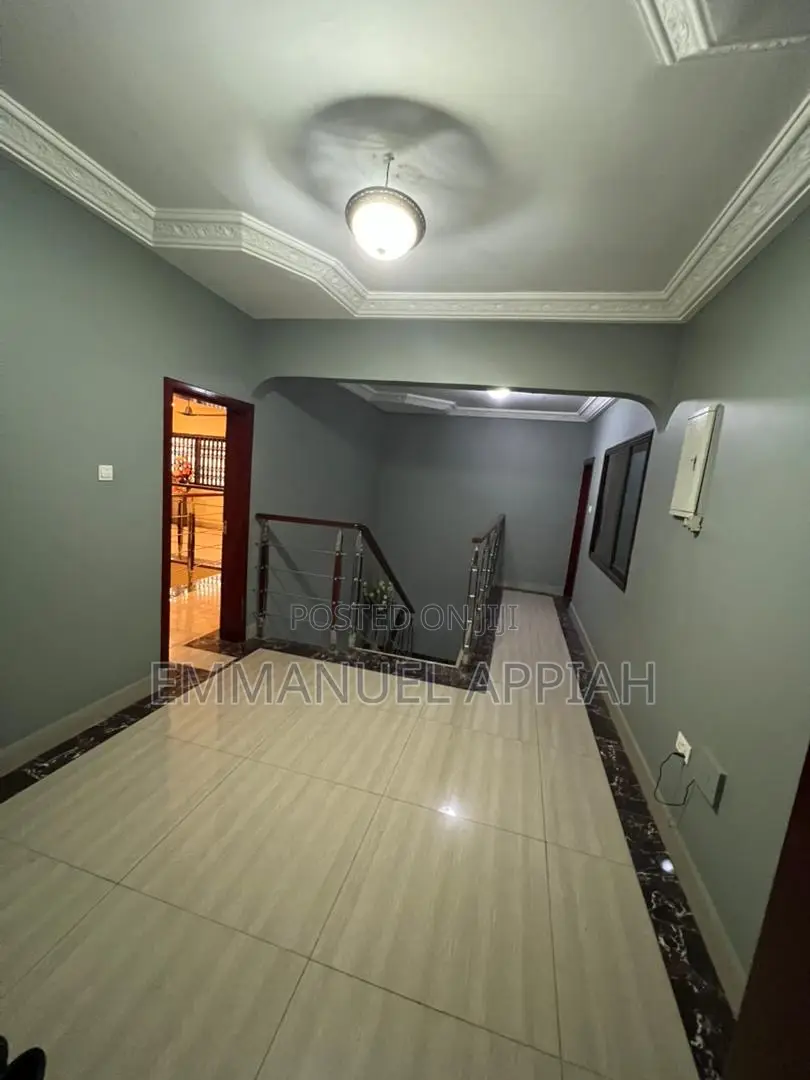 5bdrm House in Weija- Scc, Accra Metropolitan for sale