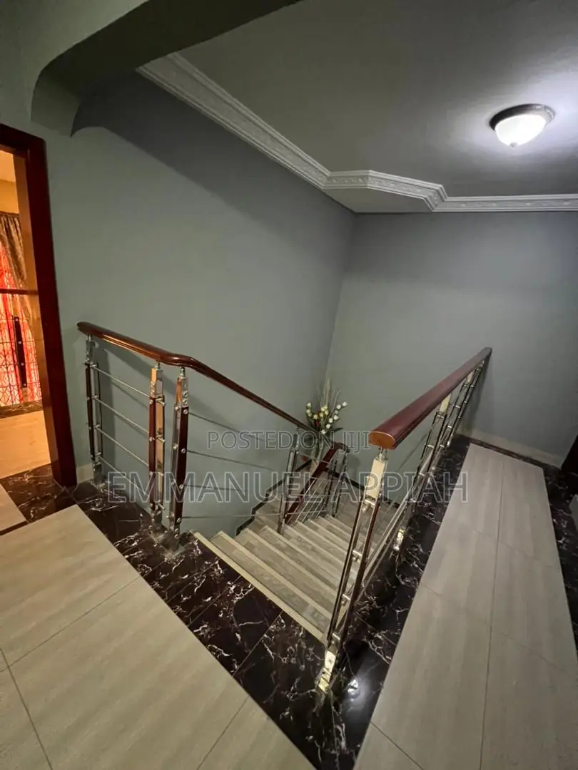 5bdrm House in Weija- Scc, Accra Metropolitan for sale