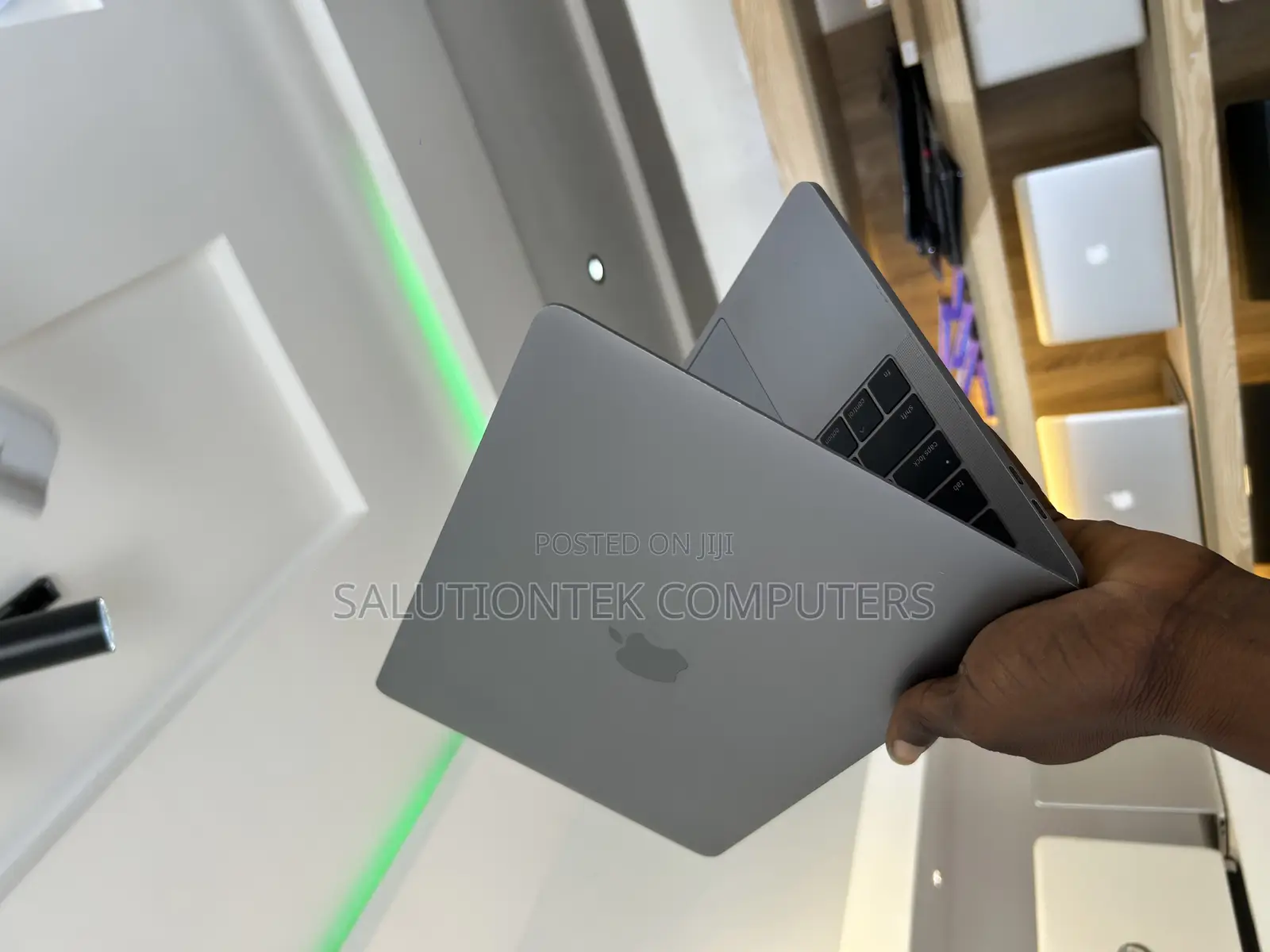 Laptop Apple MacBook Pro 2017 8GB Intel Core i5 SSD 256GB