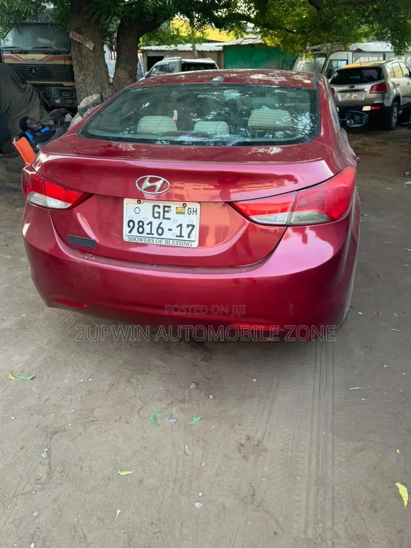 Hyundai Elantra 2010 Red