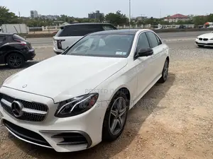 Mercedes-Benz E300 2019 White