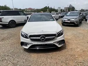 Mercedes-Benz E300 2019 White