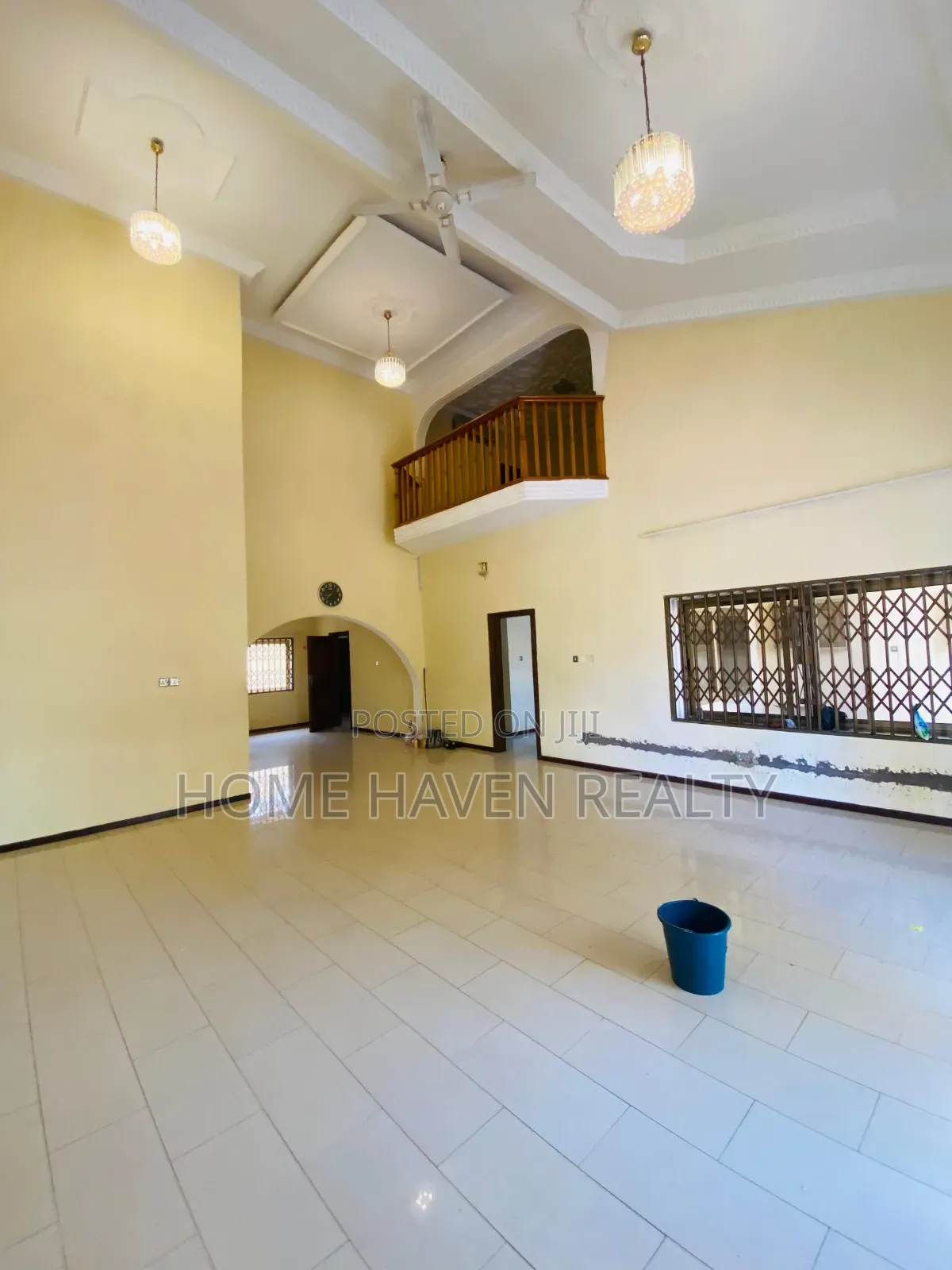 5bdrm House in Achimota Petroleum, Mile 7 for rent