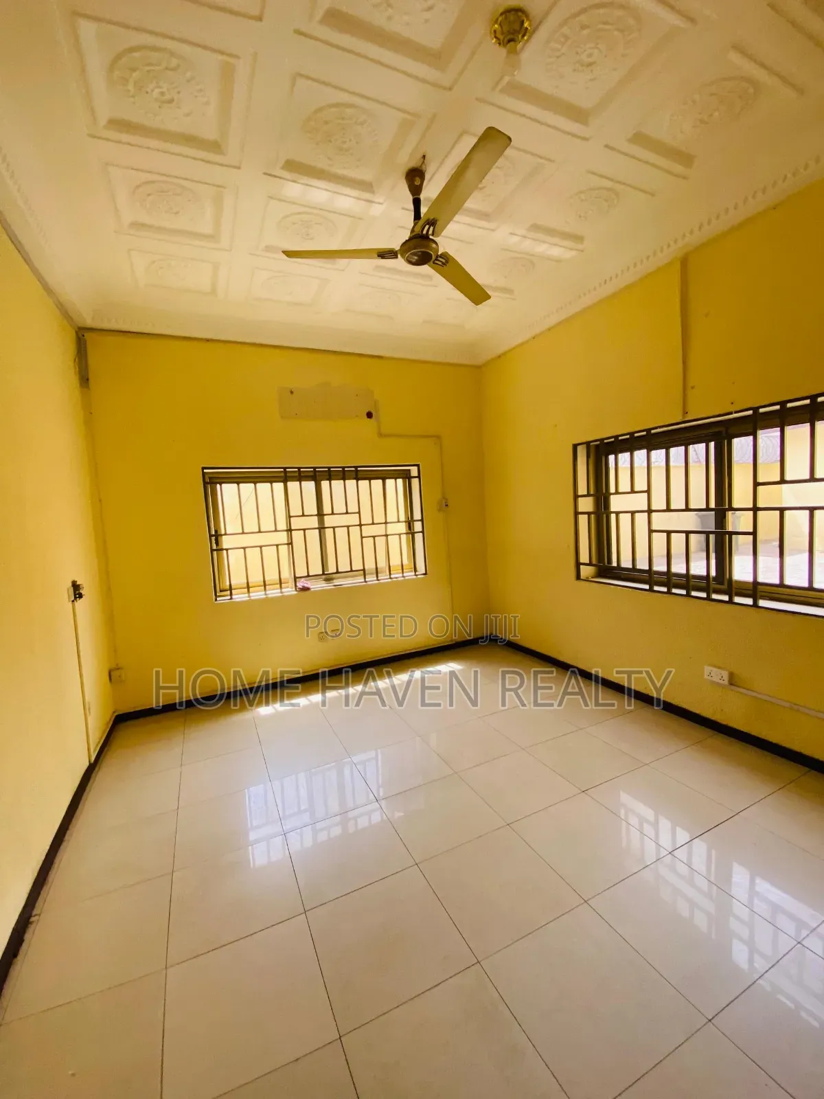 5bdrm House in Achimota Petroleum, Mile 7 for rent