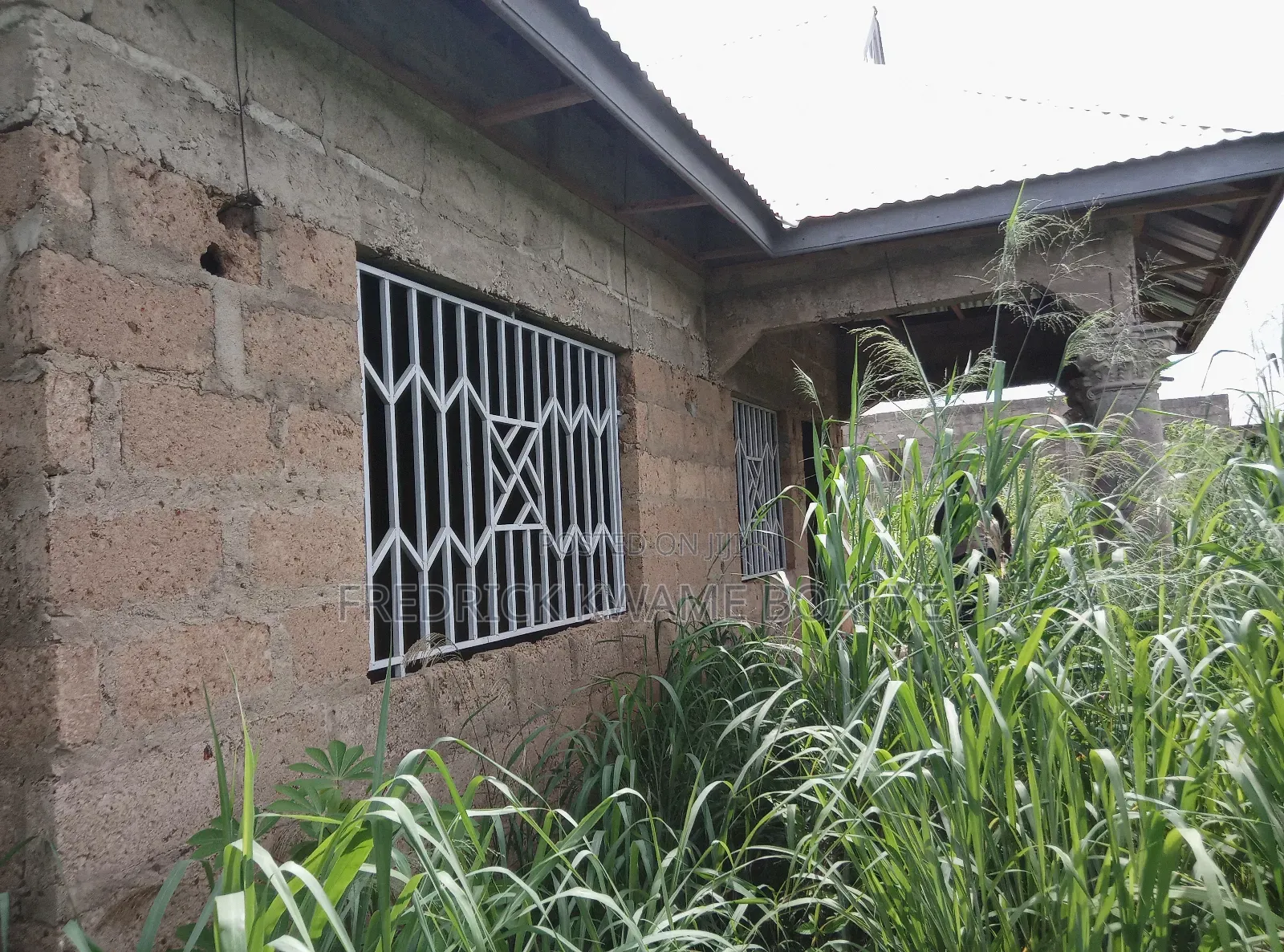 2bdrm House in Brother K Estate, Kumasi Metropolitan for sale