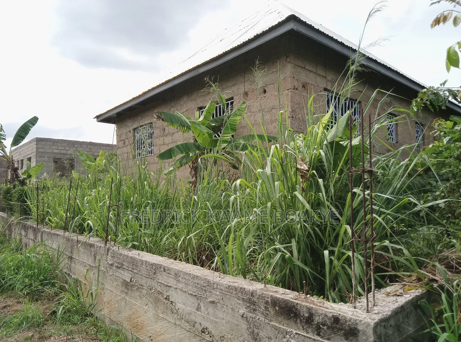 2bdrm House in Brother K Estate, Kumasi Metropolitan for sale