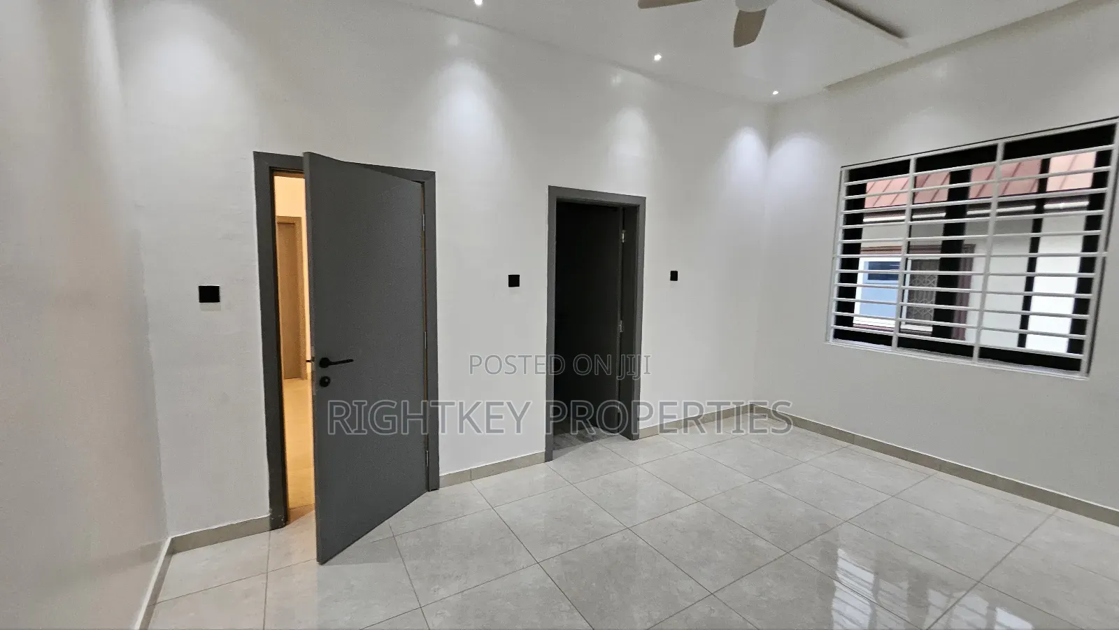 5bdrm House in Rightkey, Kumasi Metropolitan for sale