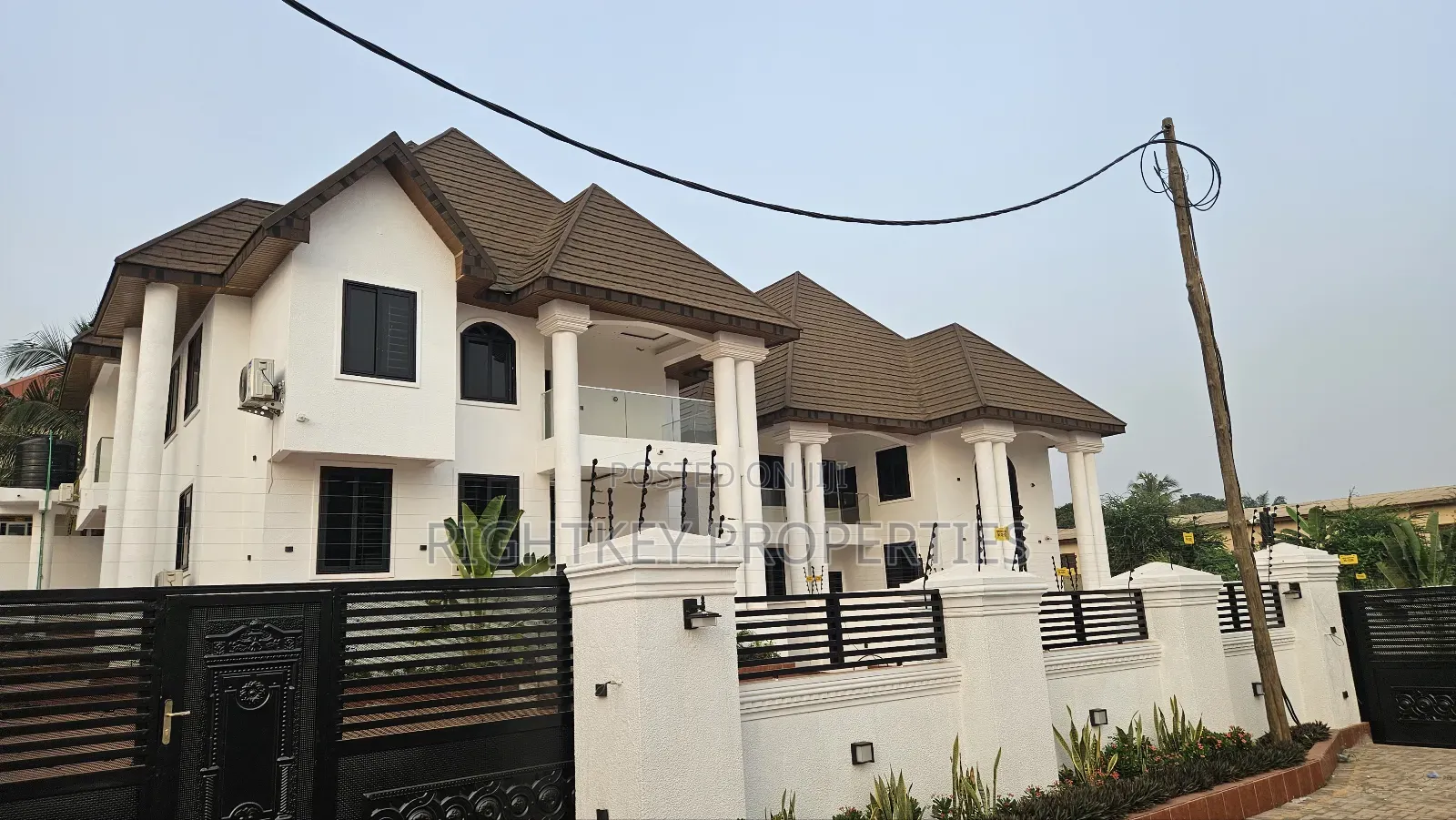 5bdrm House in Rightkey, Kumasi Metropolitan for sale