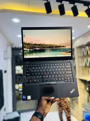 Laptop Lenovo ThinkPad T14 16GB Intel Core i5 SSD 512GB
