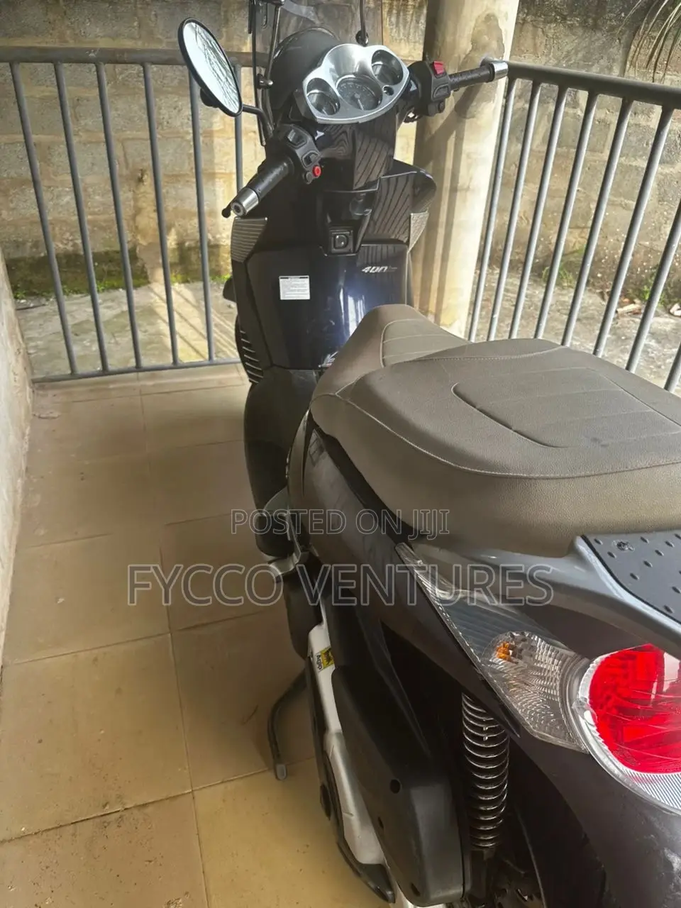 Aprilia 2008 Beige