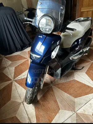 Aprilia 2008 Beige