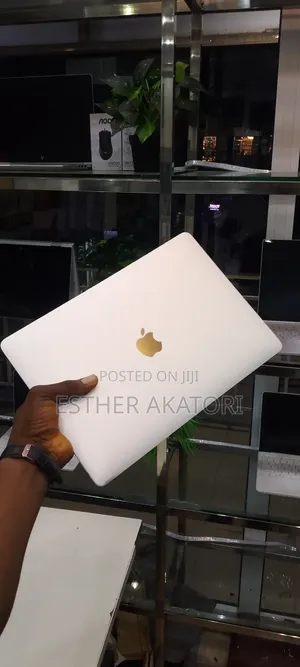 Laptop Apple MacBook Pro 2017 8GB Intel Core i5 SSD 256GB