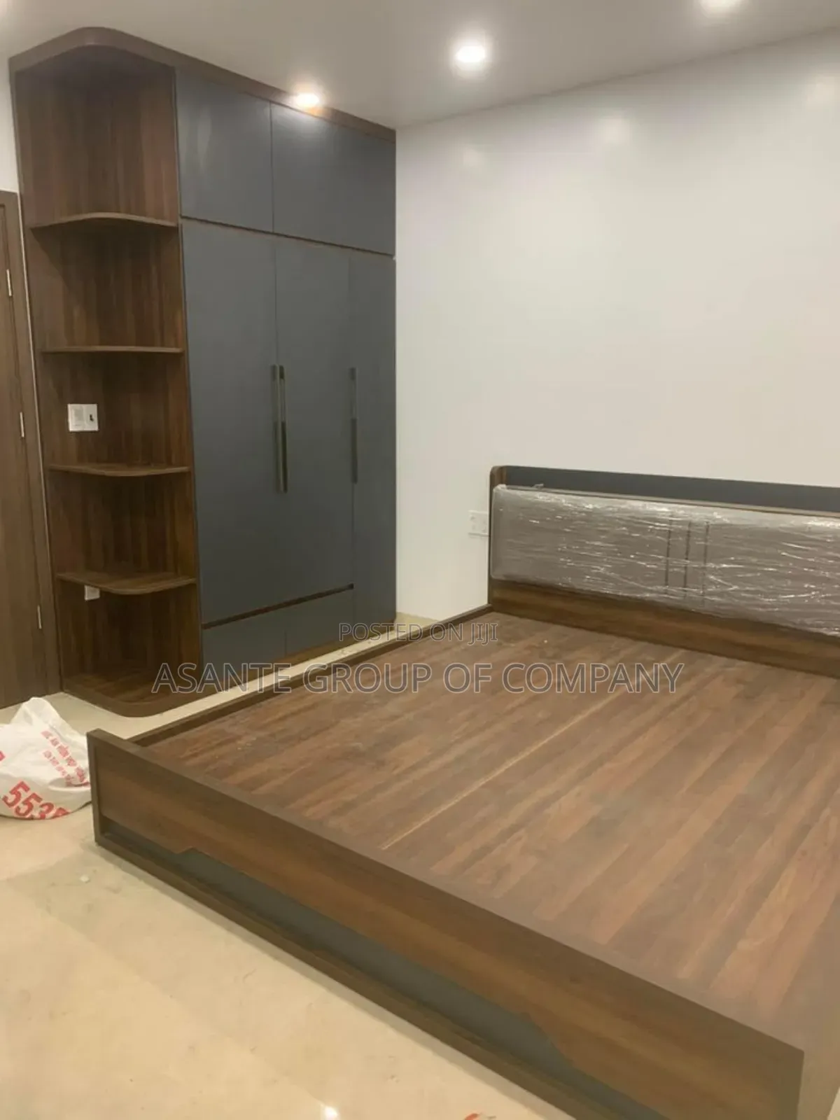 Modern Bed Set Room Set