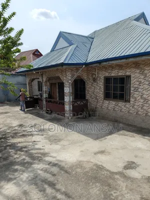 4bdrm House in Free Will Agency, Kumasi Metropolitan for sale