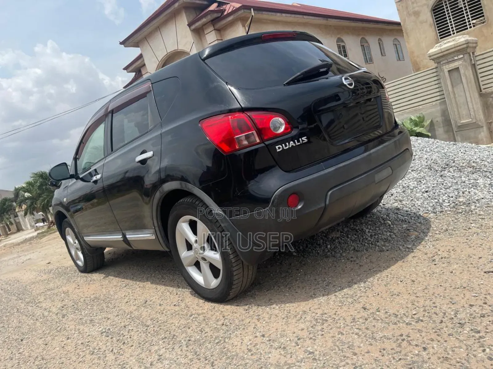 Nissan Dualis 2011 Black