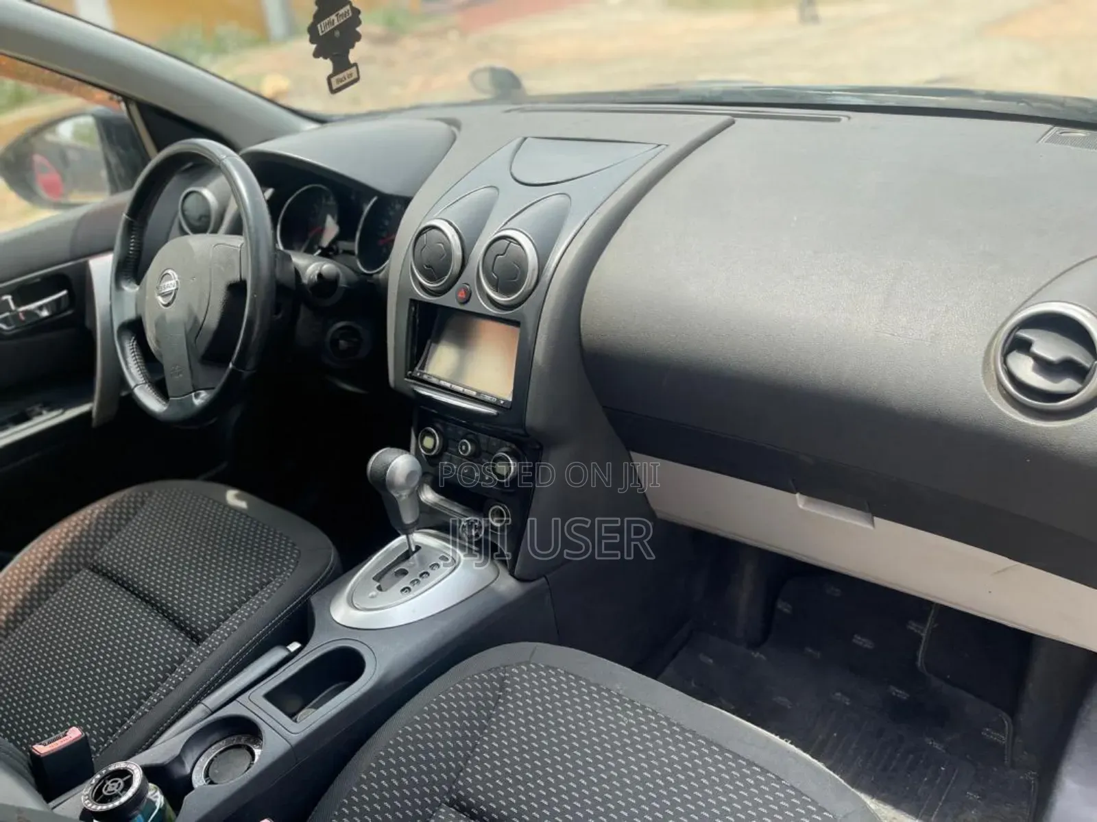 Nissan Dualis 2011 Black
