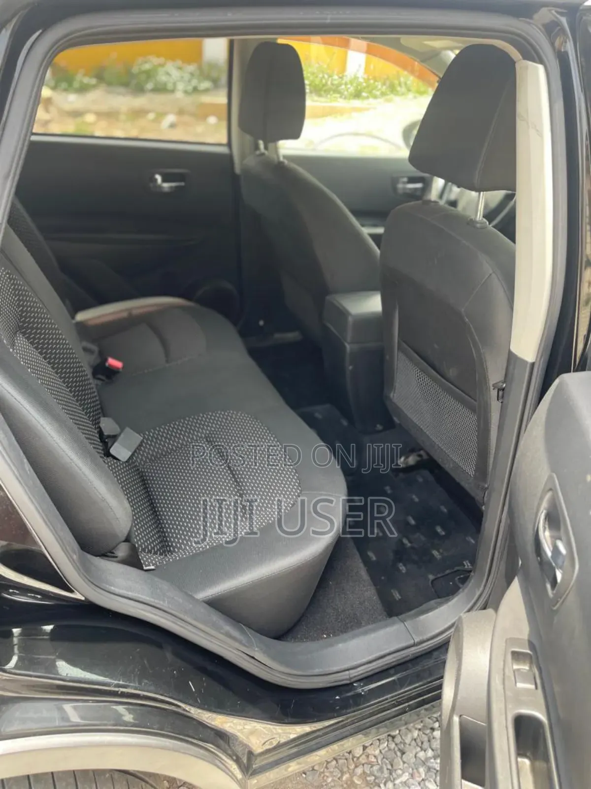 Nissan Dualis 2011 Black