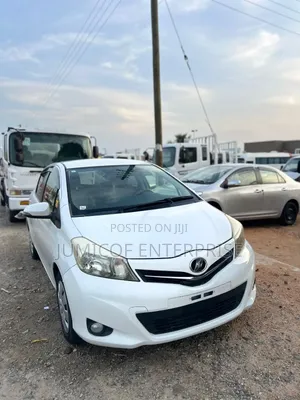 Toyota Vitz 2012 White