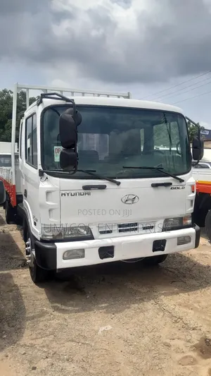 Hyundai Gold Truck (6 Holes)